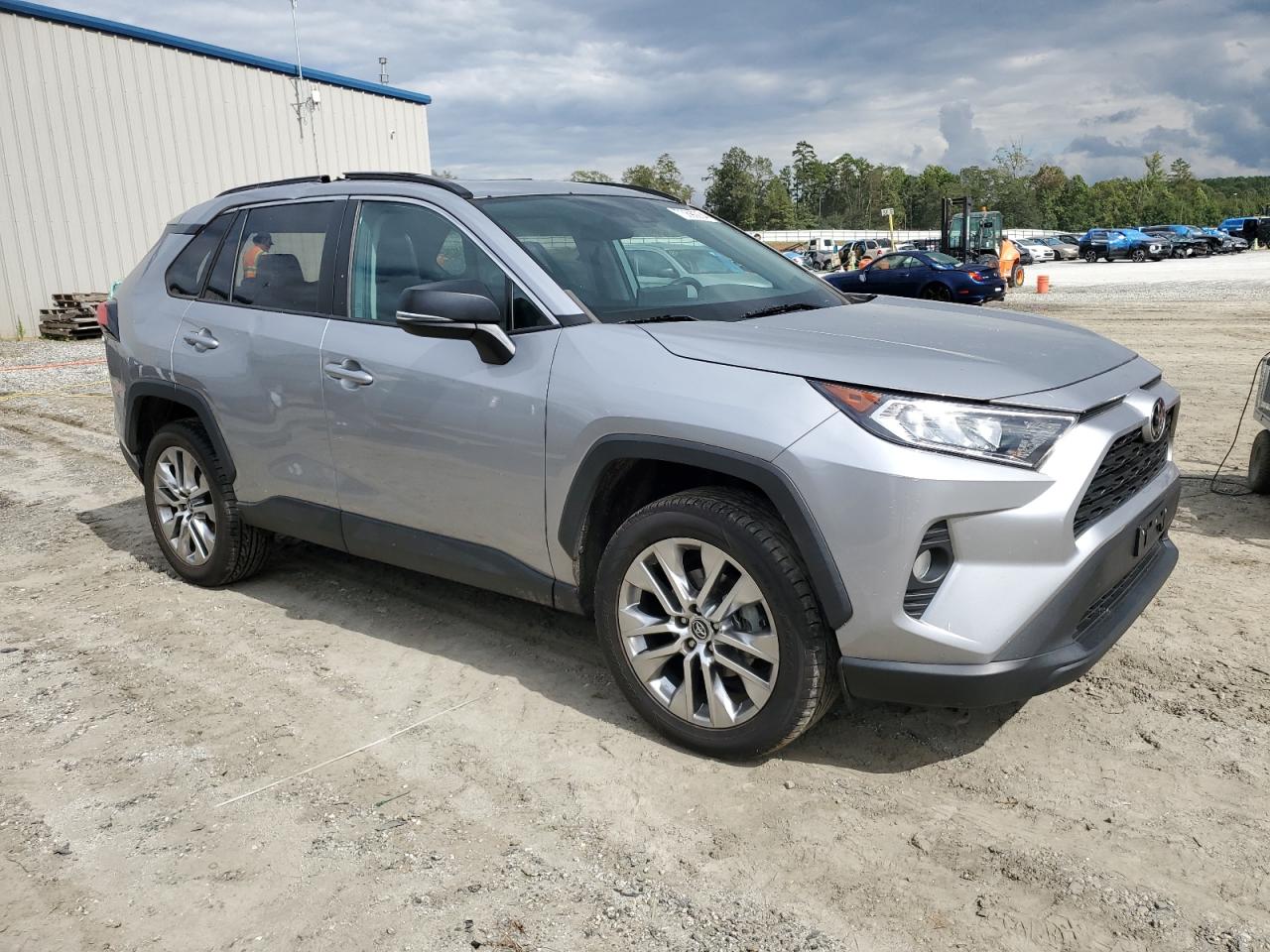 2020 Toyota RAV 4 - Image 4