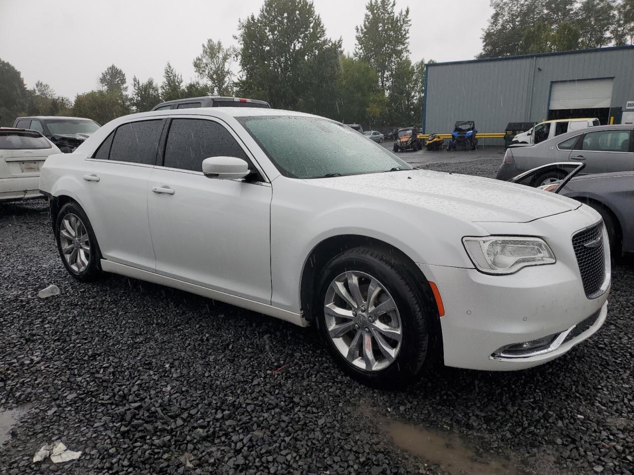 2016 Chrysler 300 - Image 4