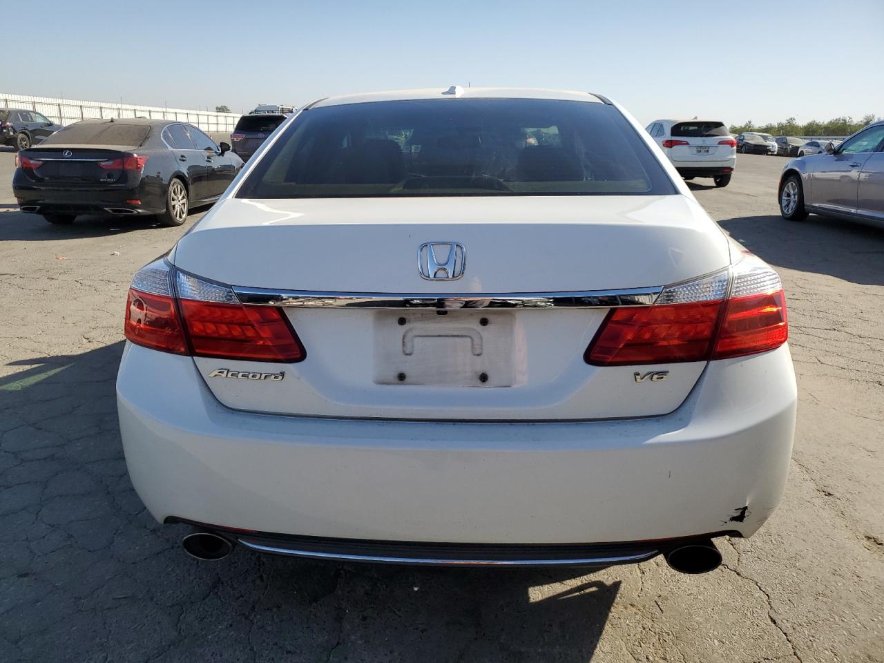 1HGCR3F81EA010136 2014 Honda Accord Exl