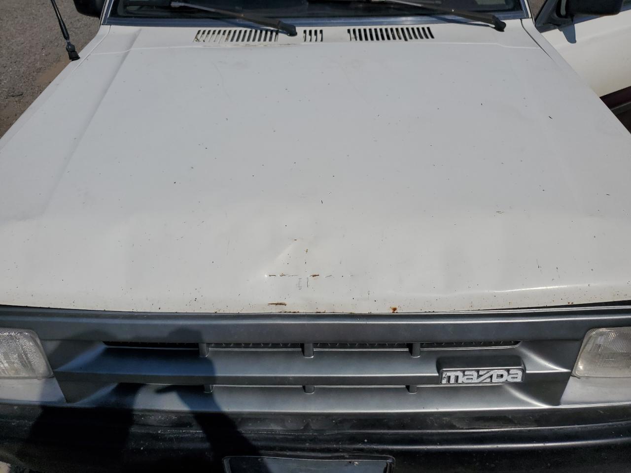 JM2UF3113G0585963 1986 Mazda B2000 Long Bed