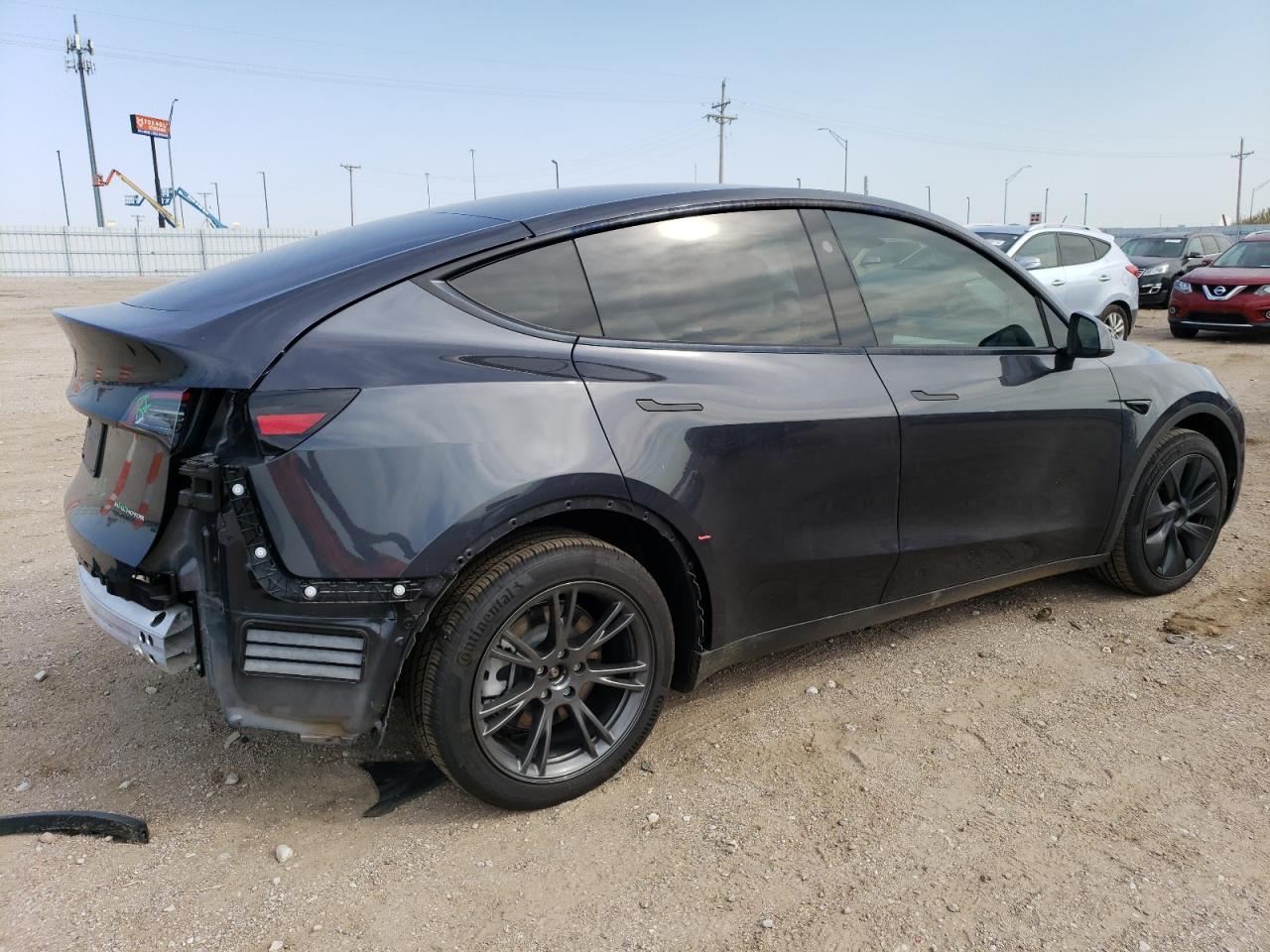 7SAYGAEE2RF098765 2024 Tesla Model Y