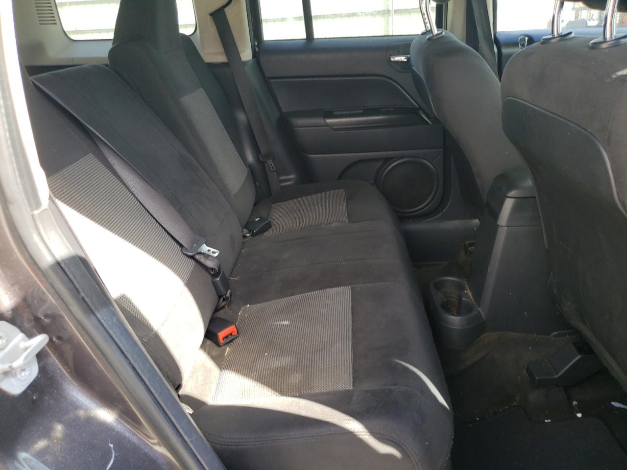 2017 Jeep Liberty (Patriot) - Image 11