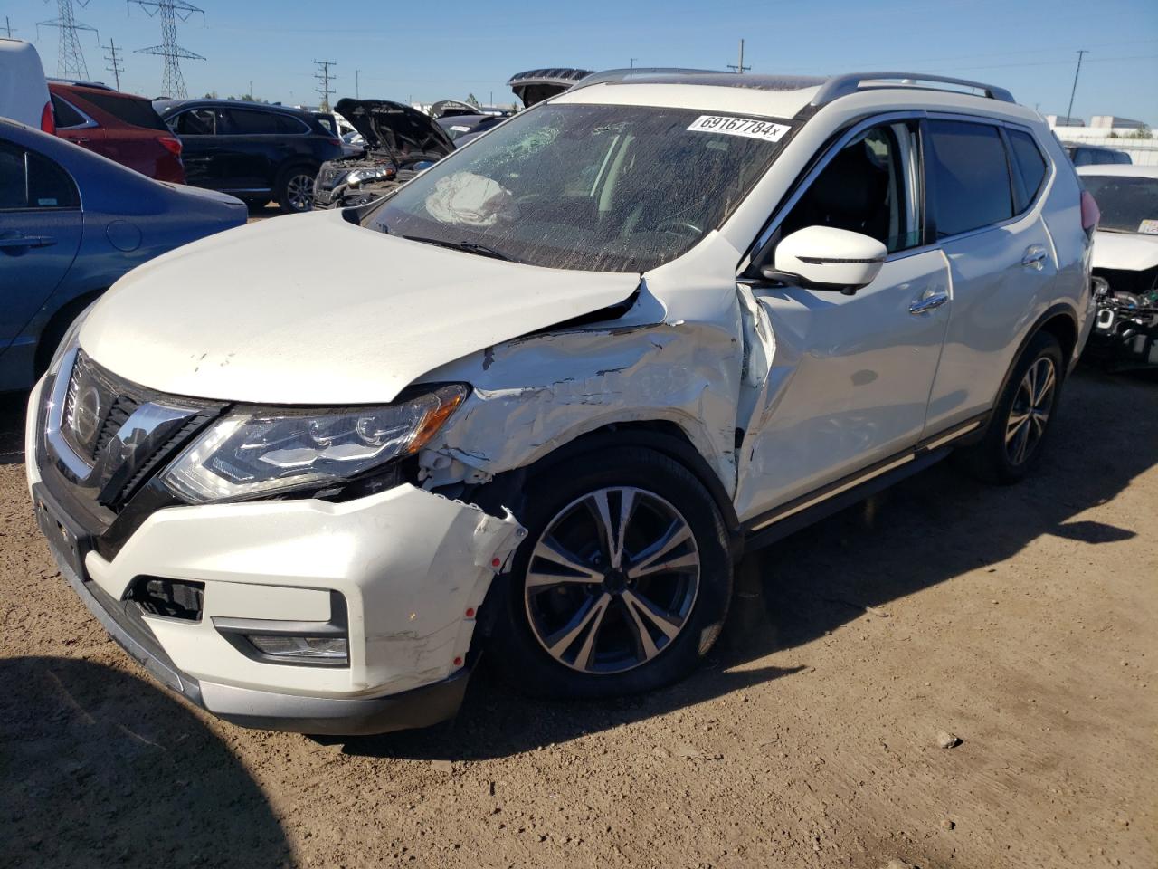 5N1AT2MV3HC780403 2017 NISSAN ROGUE - Image 1