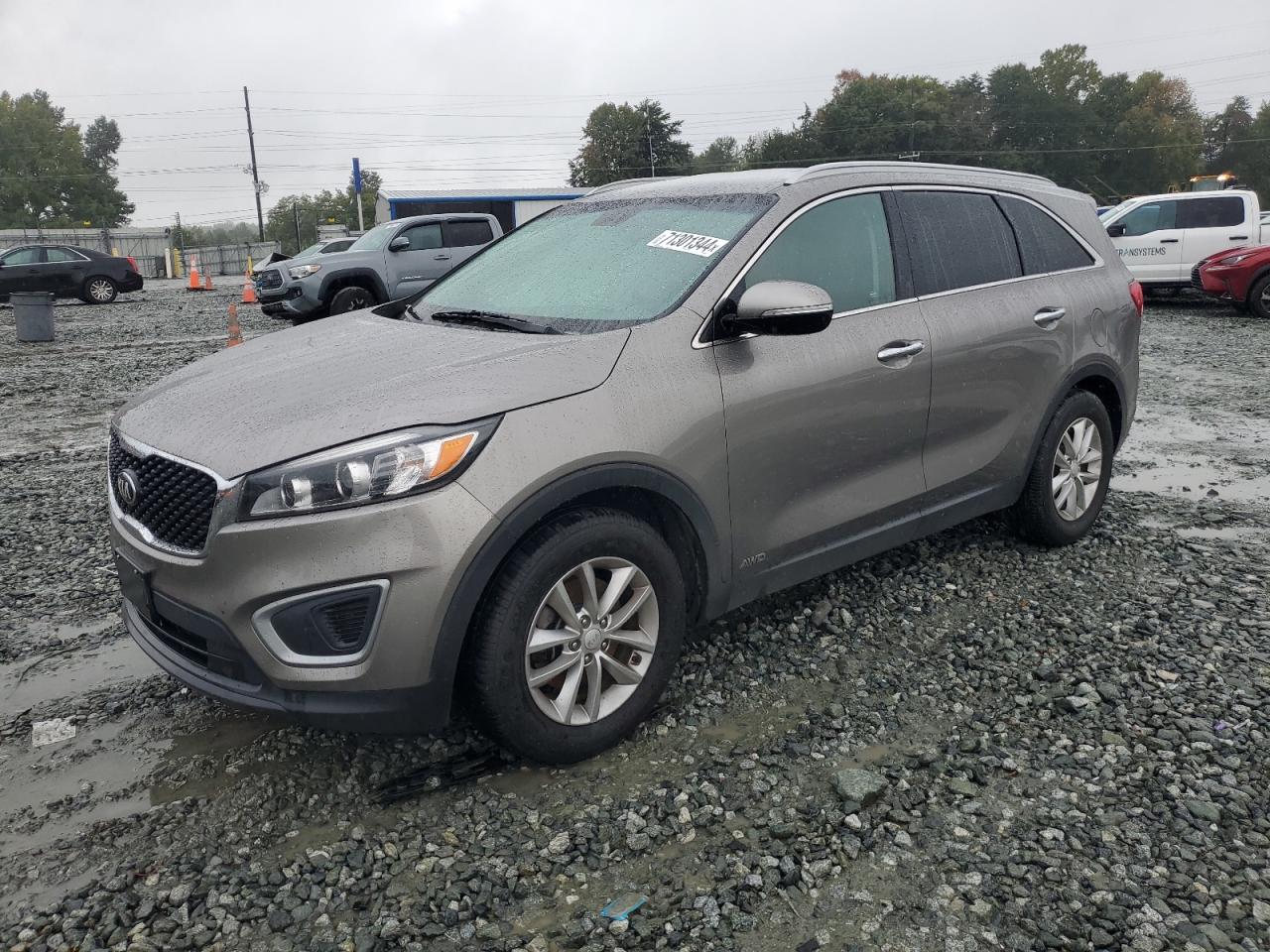 5XYPGDA36HG313442 2017 KIA SORENTO - Image 1