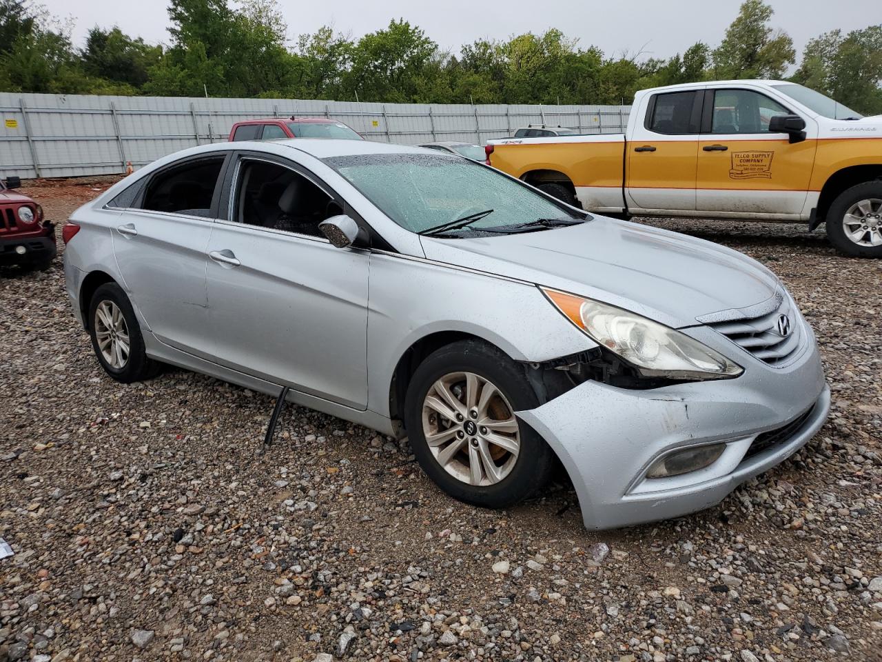 2013 Hyundai Sonata - Image 4