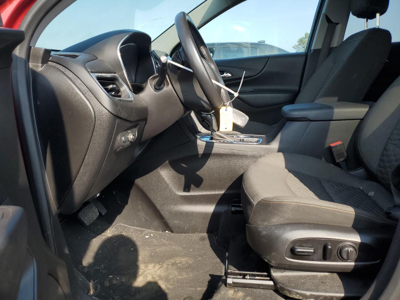 2GNAXJEV6J6100971 2018 Chevrolet Equinox Lt