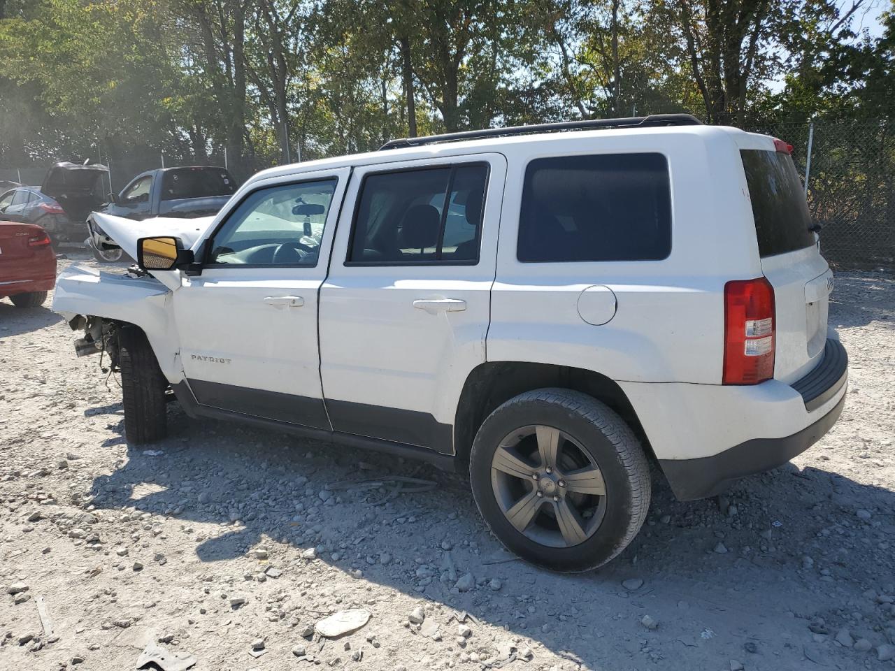 VIN 1C4NJPFA3ED680827 2014 JEEP PATRIOT no.2