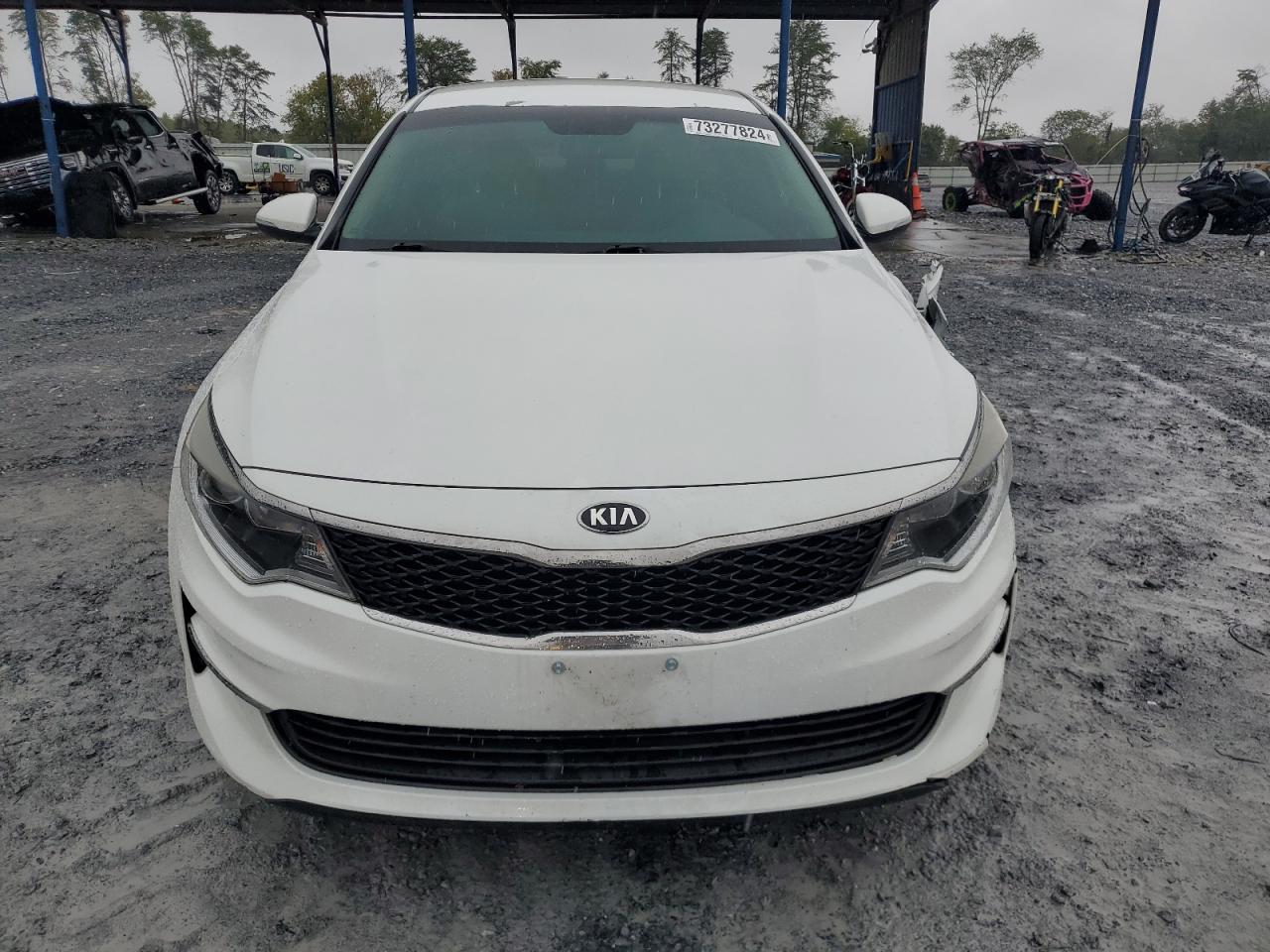 VIN 5XXGT4L30HG135721 2017 KIA OPTIMA no.5