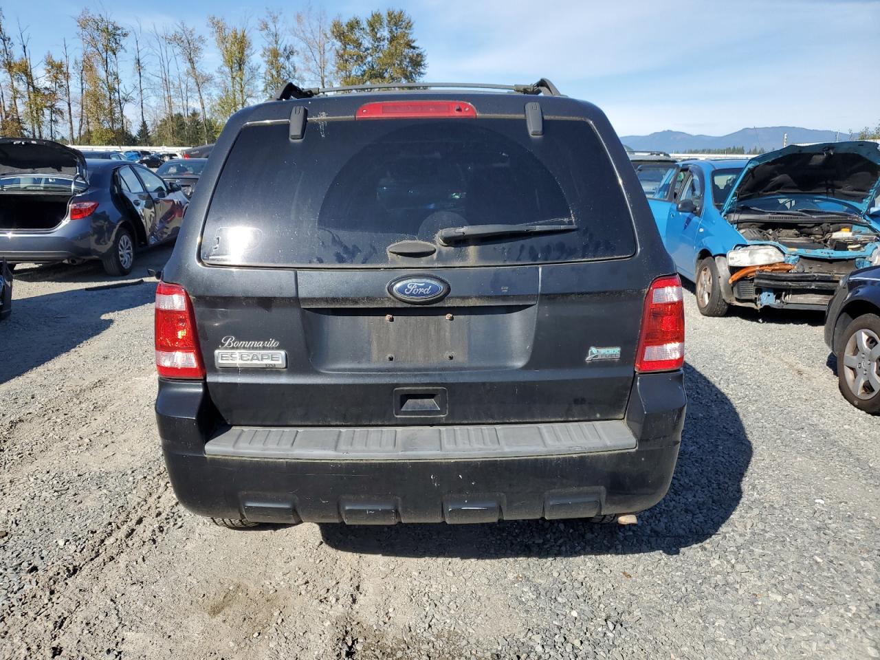 1FMCU0DG3BKC27470 2011 Ford Escape Xlt