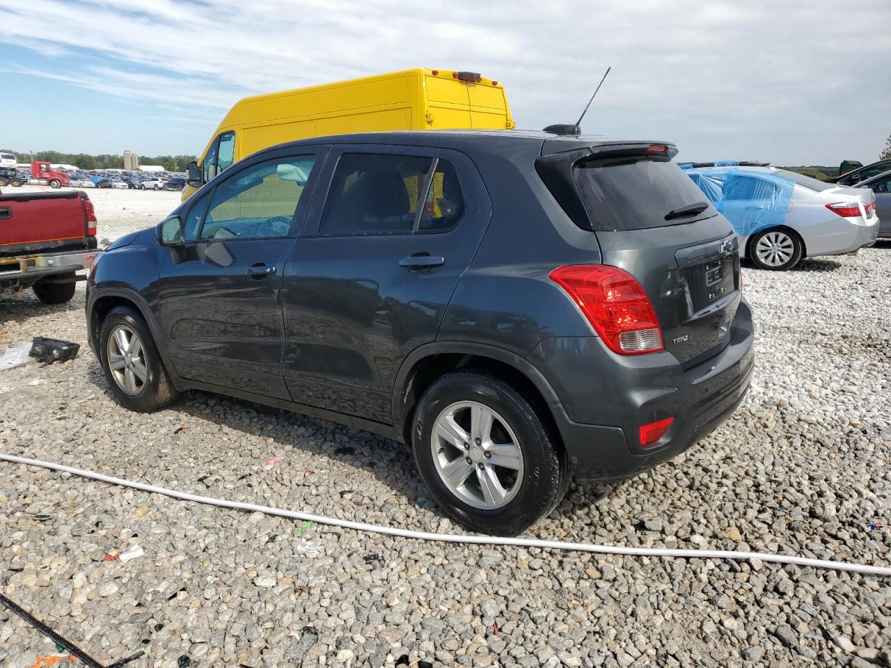 2020 Chevrolet Trax - Image 2