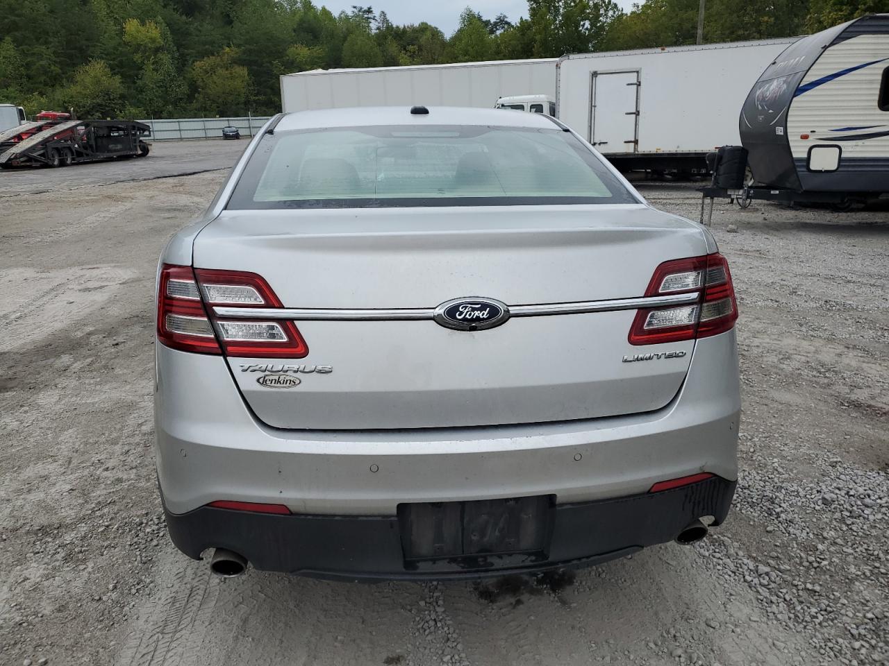 1FAHP2F81JG130486 2018 Ford Taurus Limited