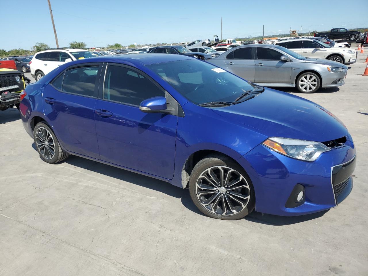 VIN 5YFBURHEXGP378795 2016 TOYOTA COROLLA no.4