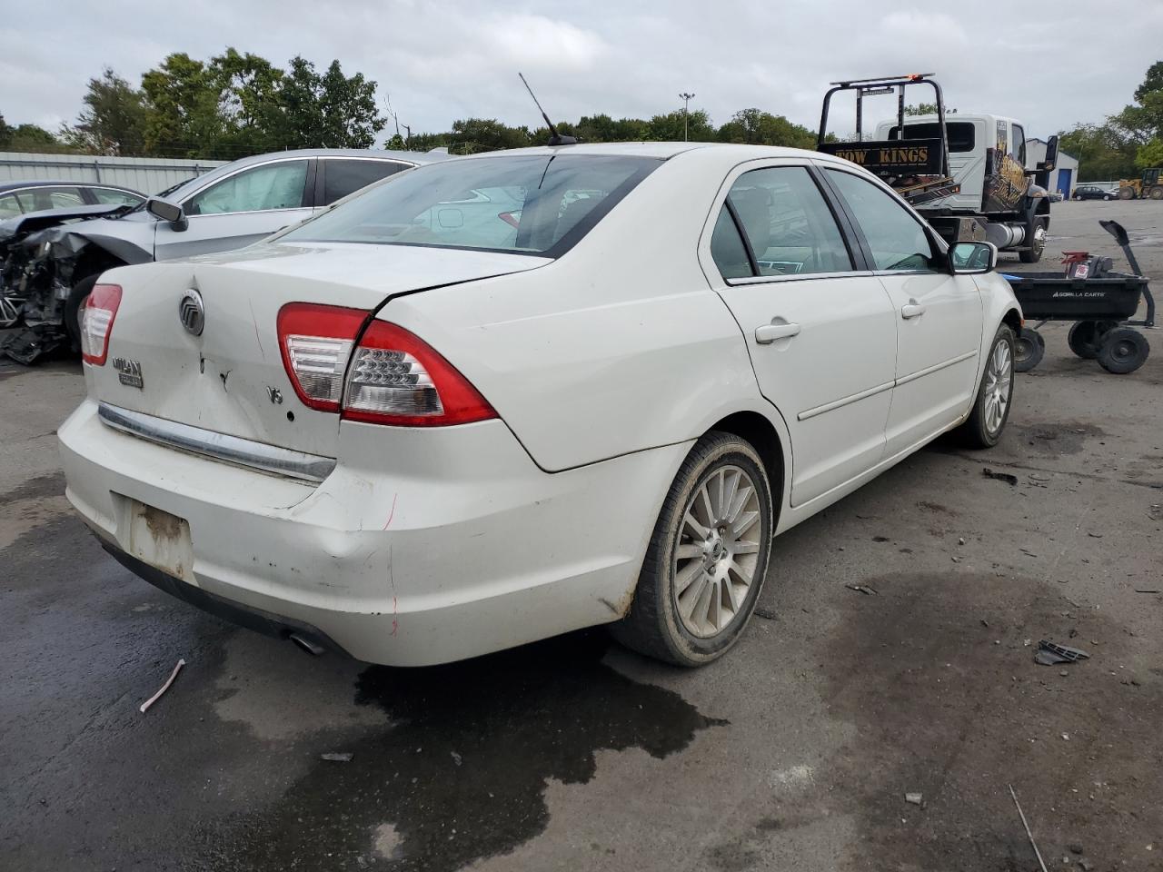 2009 Mercury Milan - Image 3