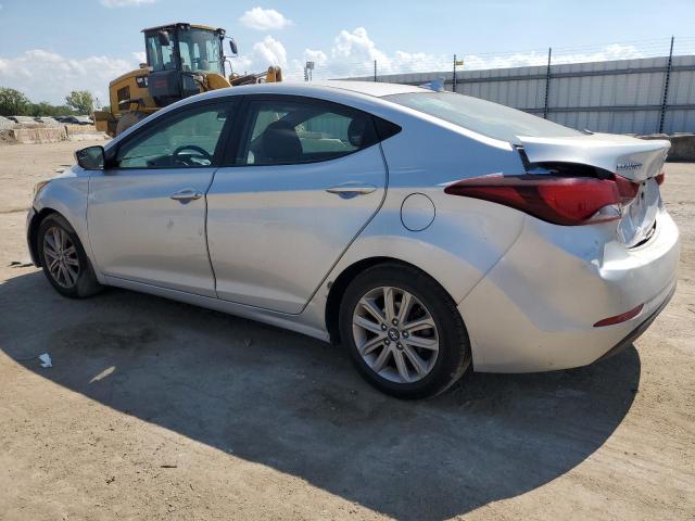 Sedans HYUNDAI ELANTRA 2015 Srebrny