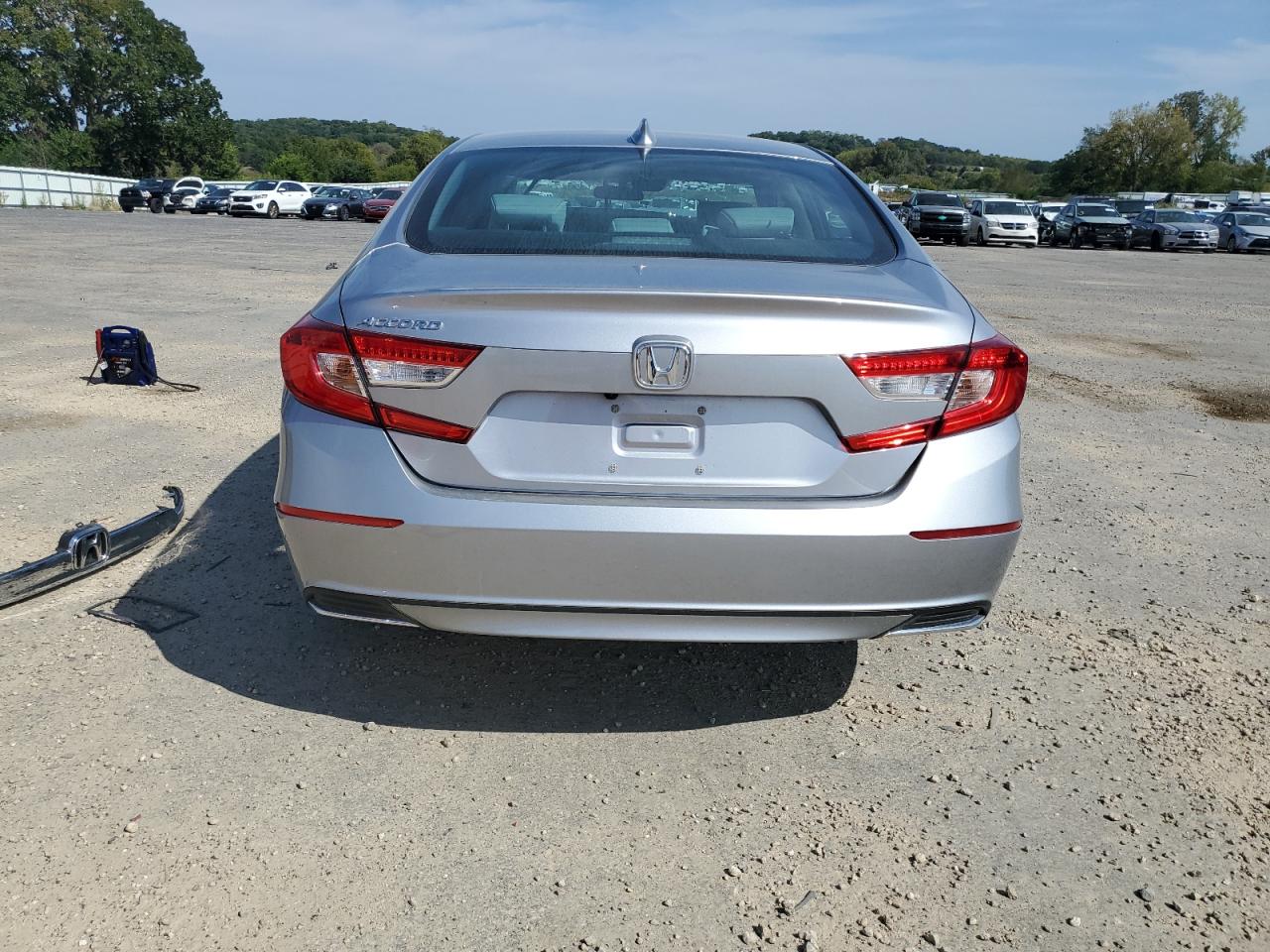 1HGCV1F48JA205500 2018 Honda Accord Ex