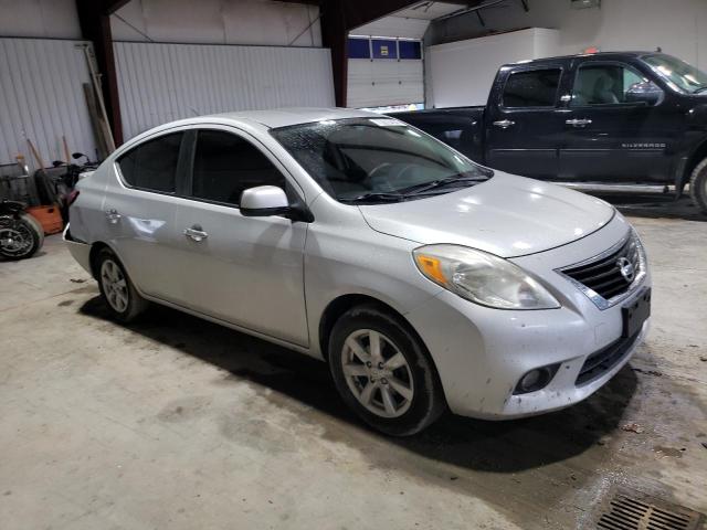 Sedans NISSAN VERSA 2013 Silver