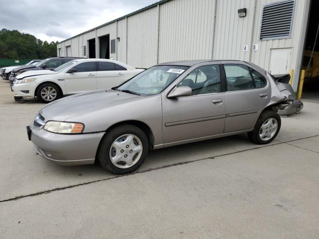 2000 Nissan Altima Xe