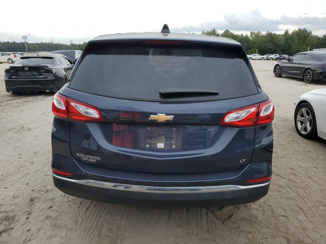 3GNAXJEV4JS605702 2018 Chevrolet Equinox Lt