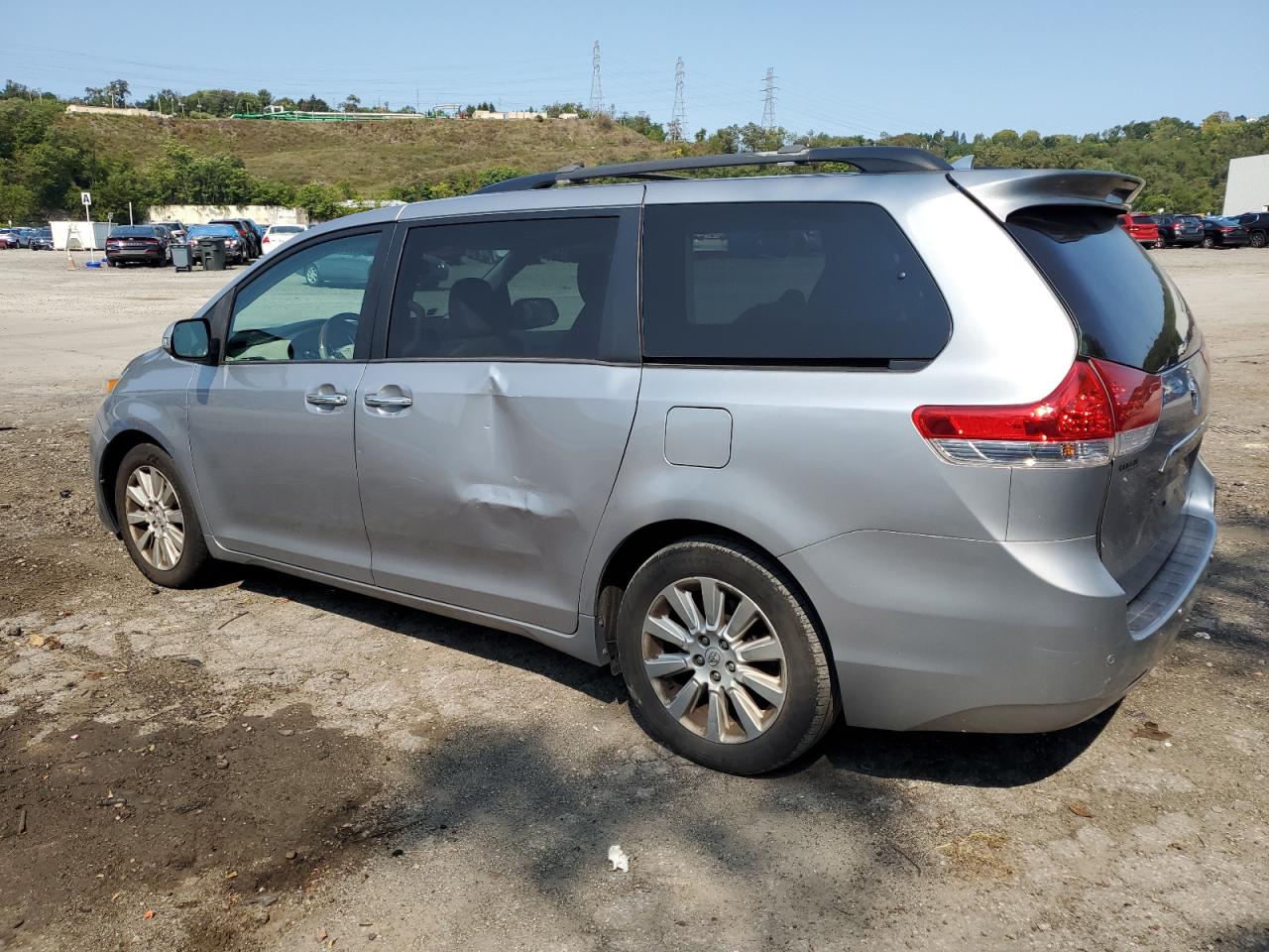 2013 Toyota Sienna Xle VIN: 5TDDK3DC5DS059971 Lot: 69382334