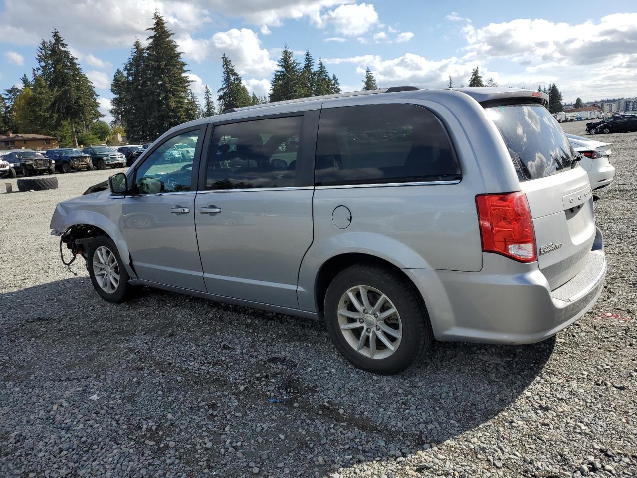 2019 Dodge Caravan - Image 2