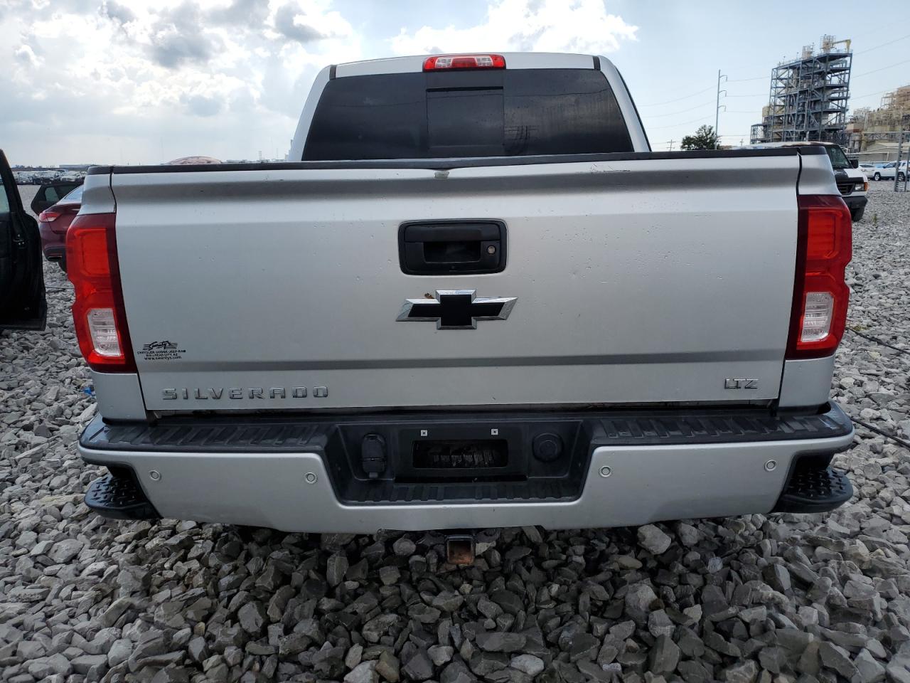 3GCUKSEC3JG370396 2018 Chevrolet Silverado K1500 Ltz