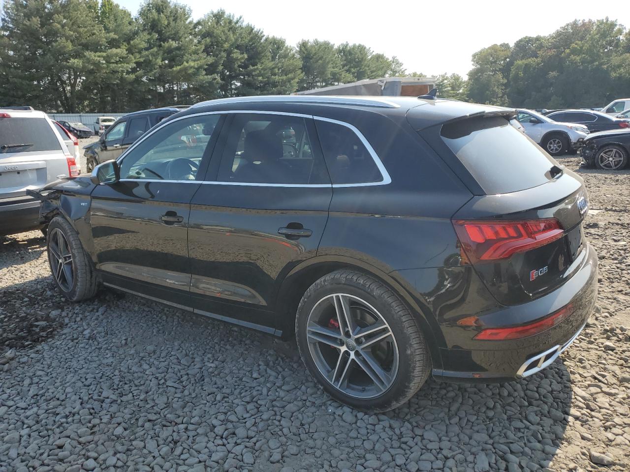 WA1A4AFY0J2202932 2018 AUDI SQ5 - Image 2