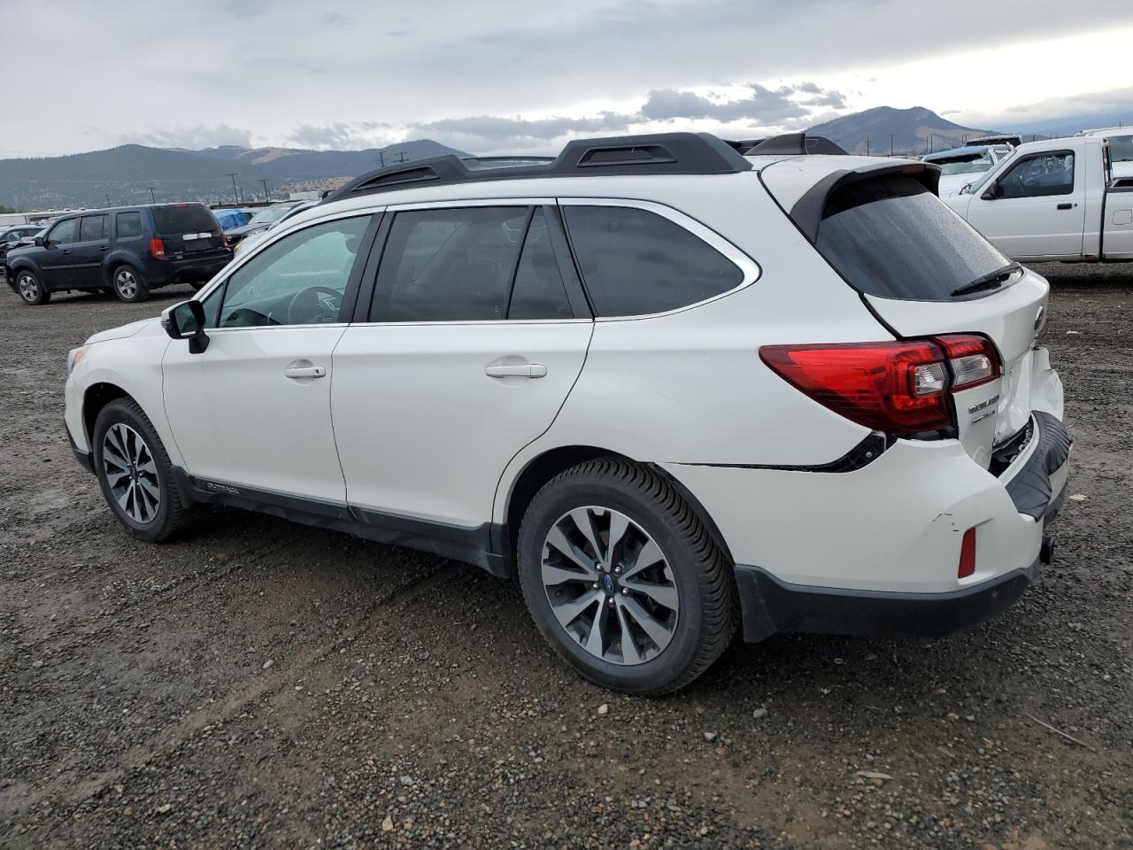 4S4BSANC9H3332410 2017 Subaru Outback 2.5I Limited