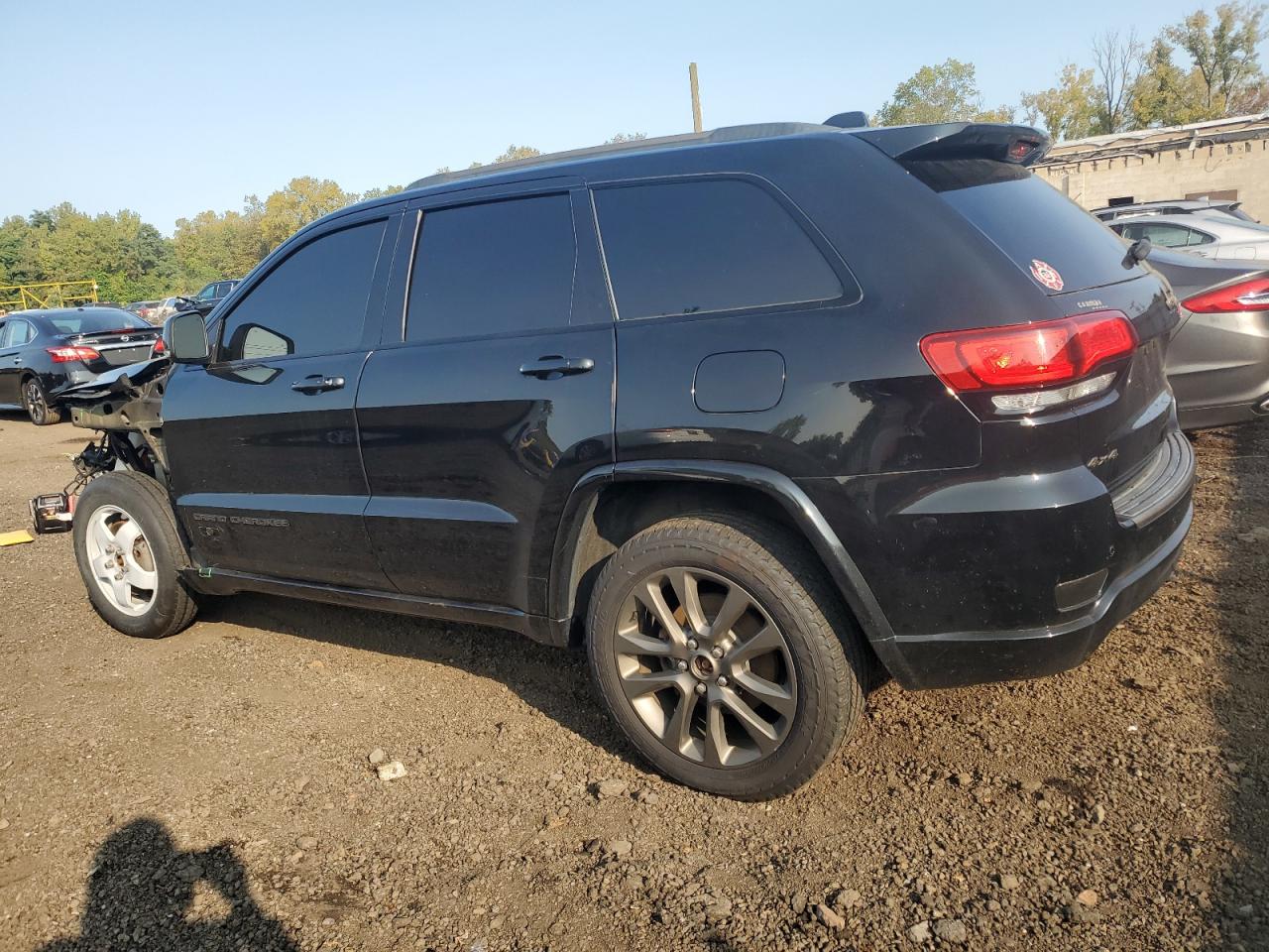 1C4RJFBG2HC676848 2017 JEEP GRAND CHEROKEE - Image 2