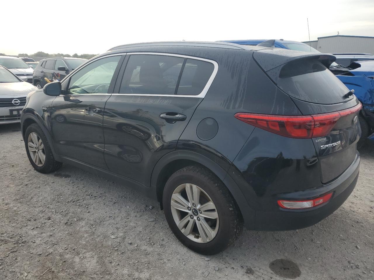 KNDPMCAC7J7354667 2018 KIA SPORTAGE - Image 2