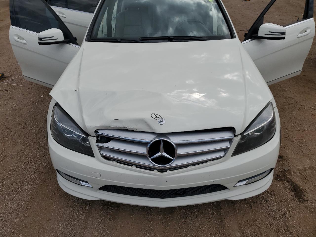 WDDGF5EB9BA519328 2011 Mercedes-Benz C 300