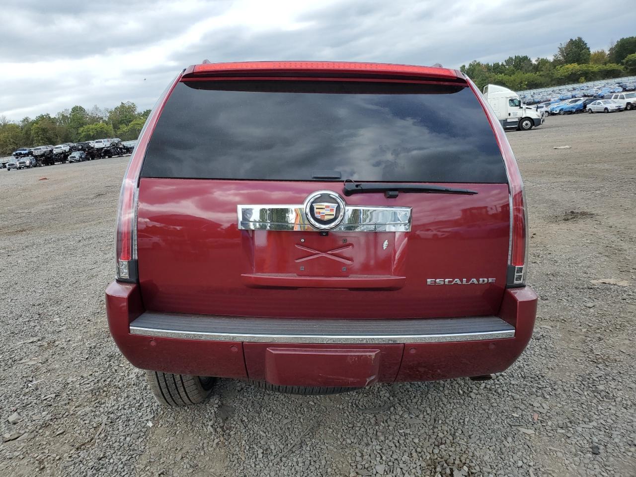 1GYFK63848R210305 2008 Cadillac Escalade Luxury