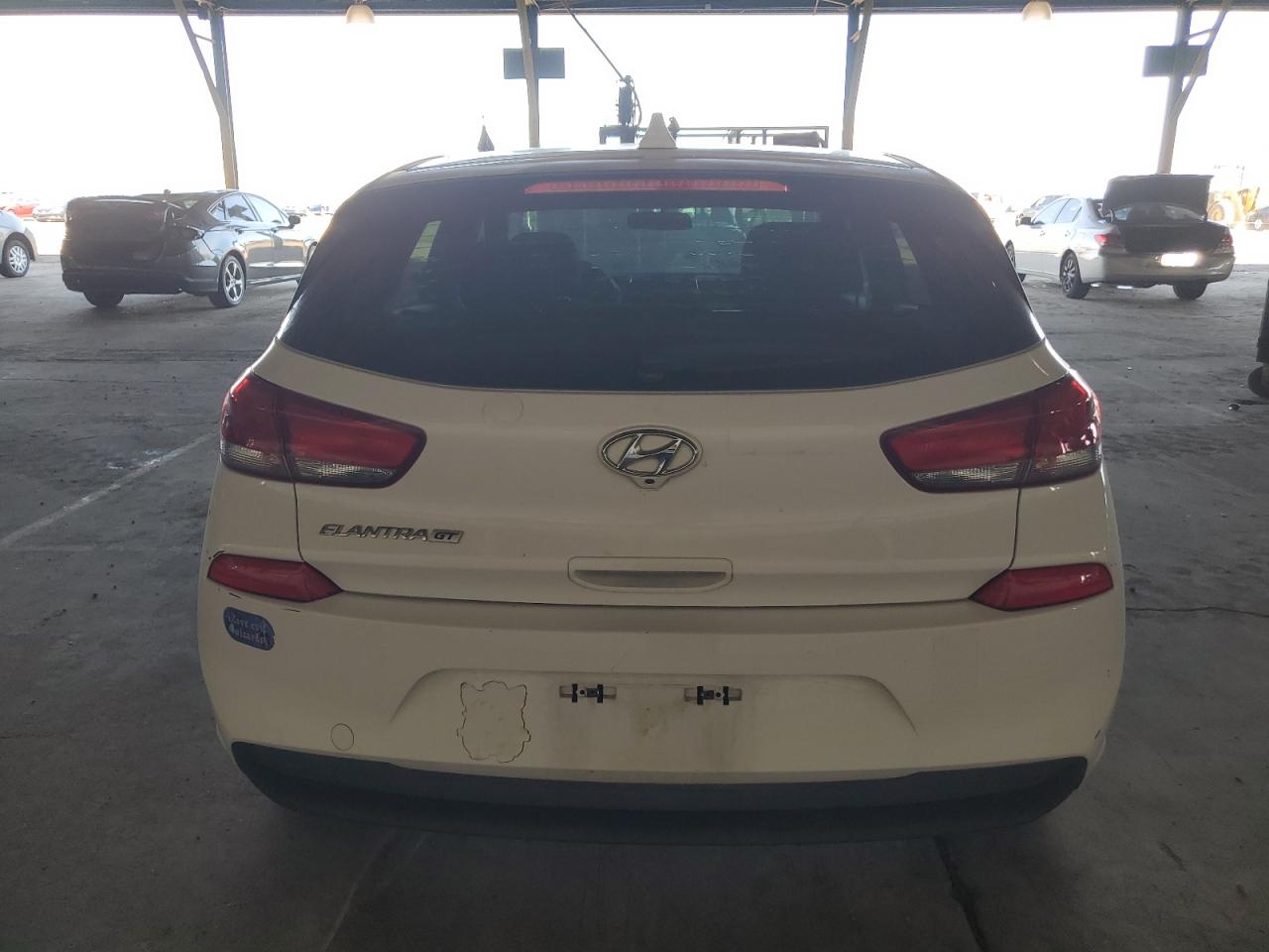 KMHH35LE8JU024017 2018 Hyundai Elantra Gt