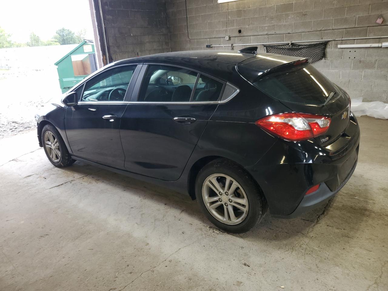 2017 Chevrolet Cruze - Image 2