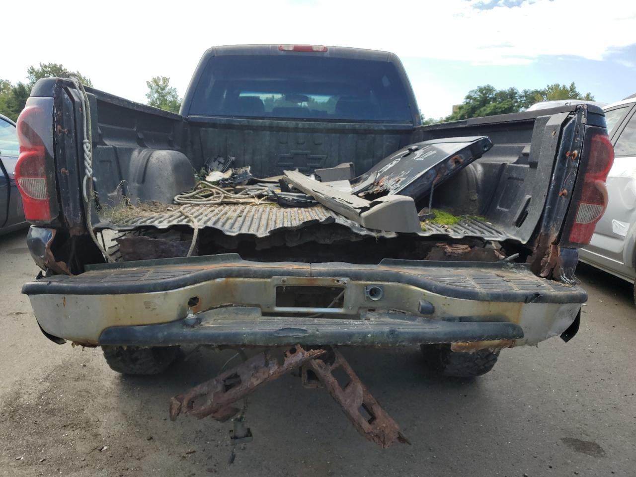 2004 Chevrolet Silverado K2500 Heavy Duty VIN: 1GCHK23U34F235504 Lot: 69522244