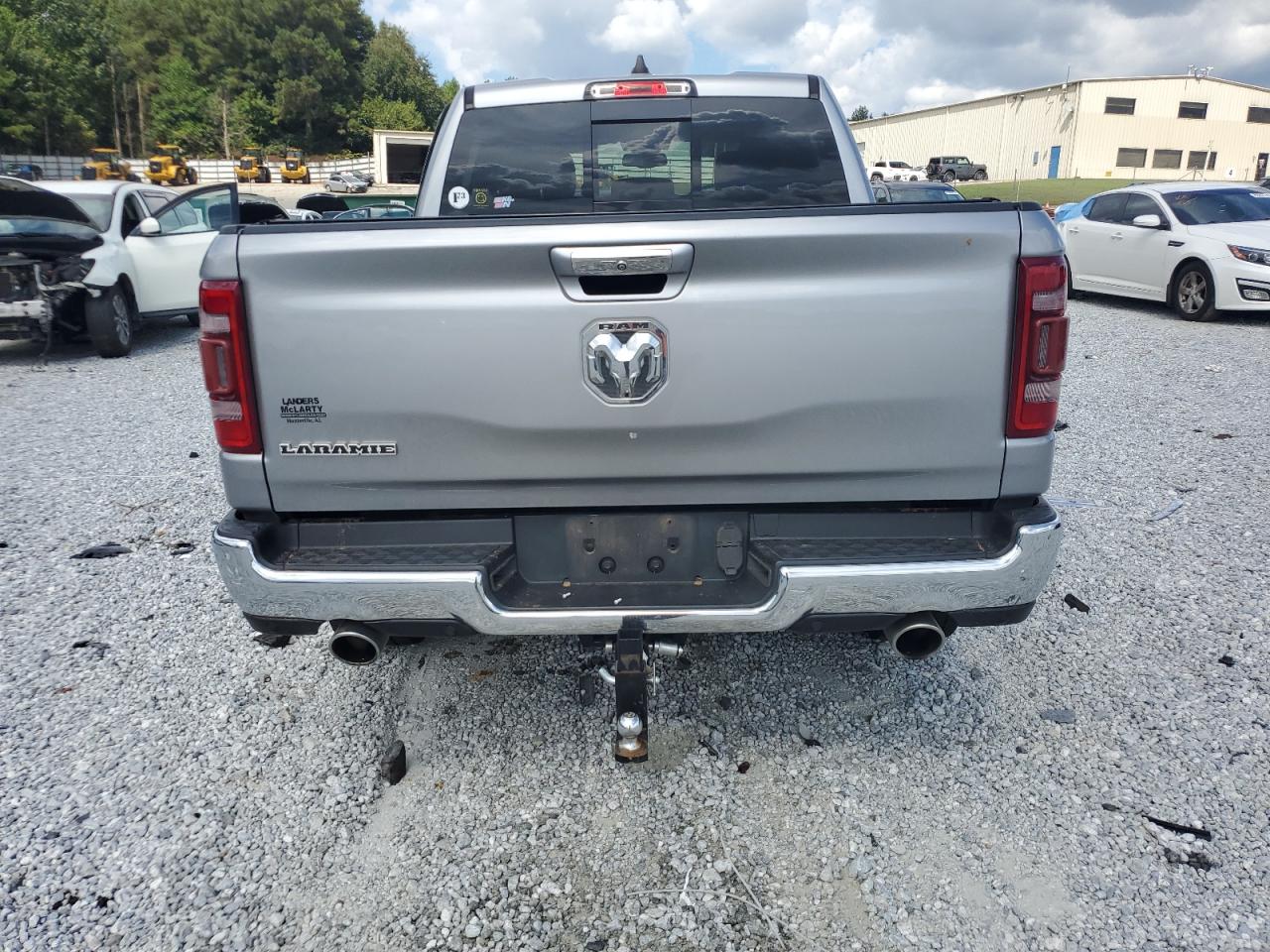 1C6RREJTXKN827553 2019 Ram 1500 Laramie