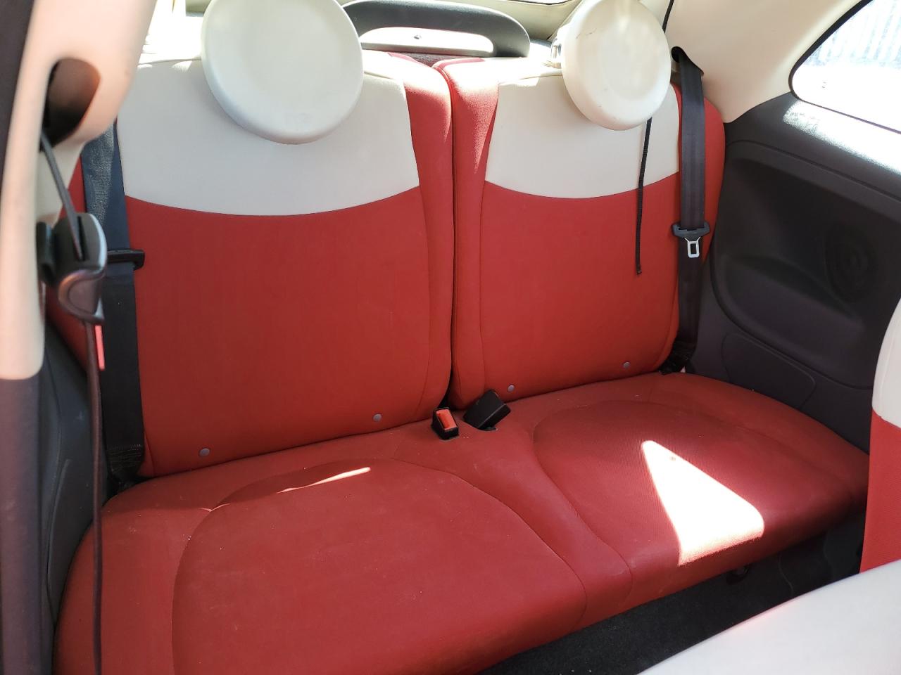 2013 Fiat 500 - Image 10
