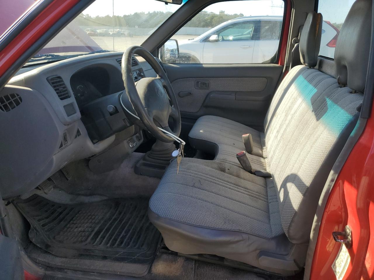 1N6DD21S5WC344168 1998 Nissan Frontier Xe