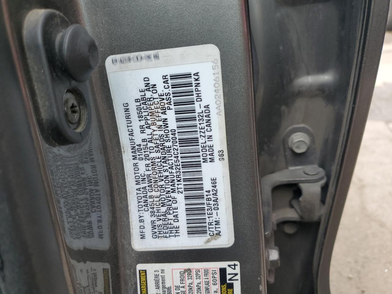 2T1KR32E54C270040 2004 Toyota Corolla Matrix Xr