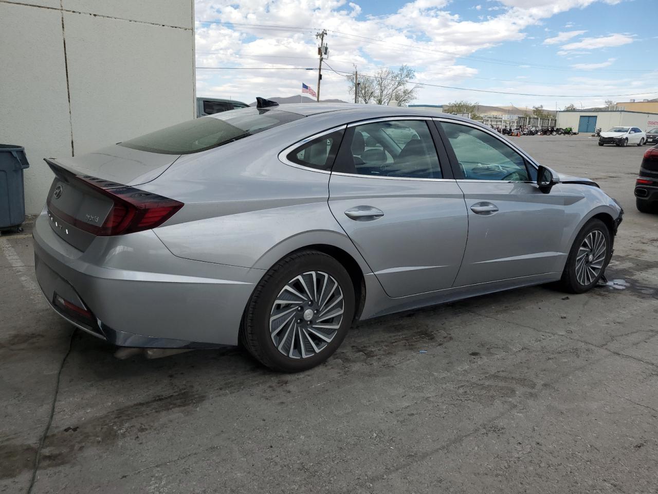 2020 Hyundai Sonata - Image 3