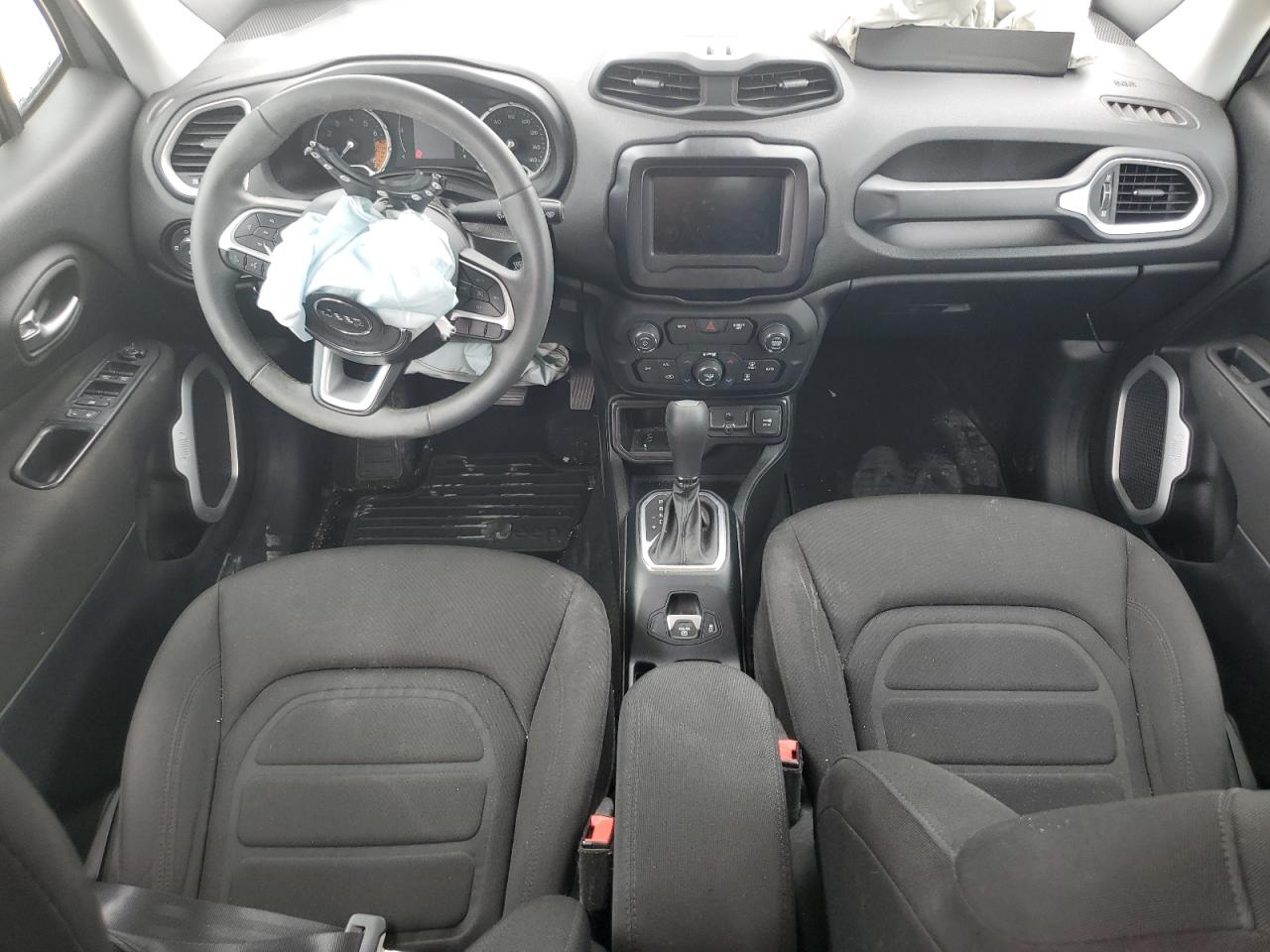 ZACCJABB1JPJ43613 2018 Jeep Renegade Latitude