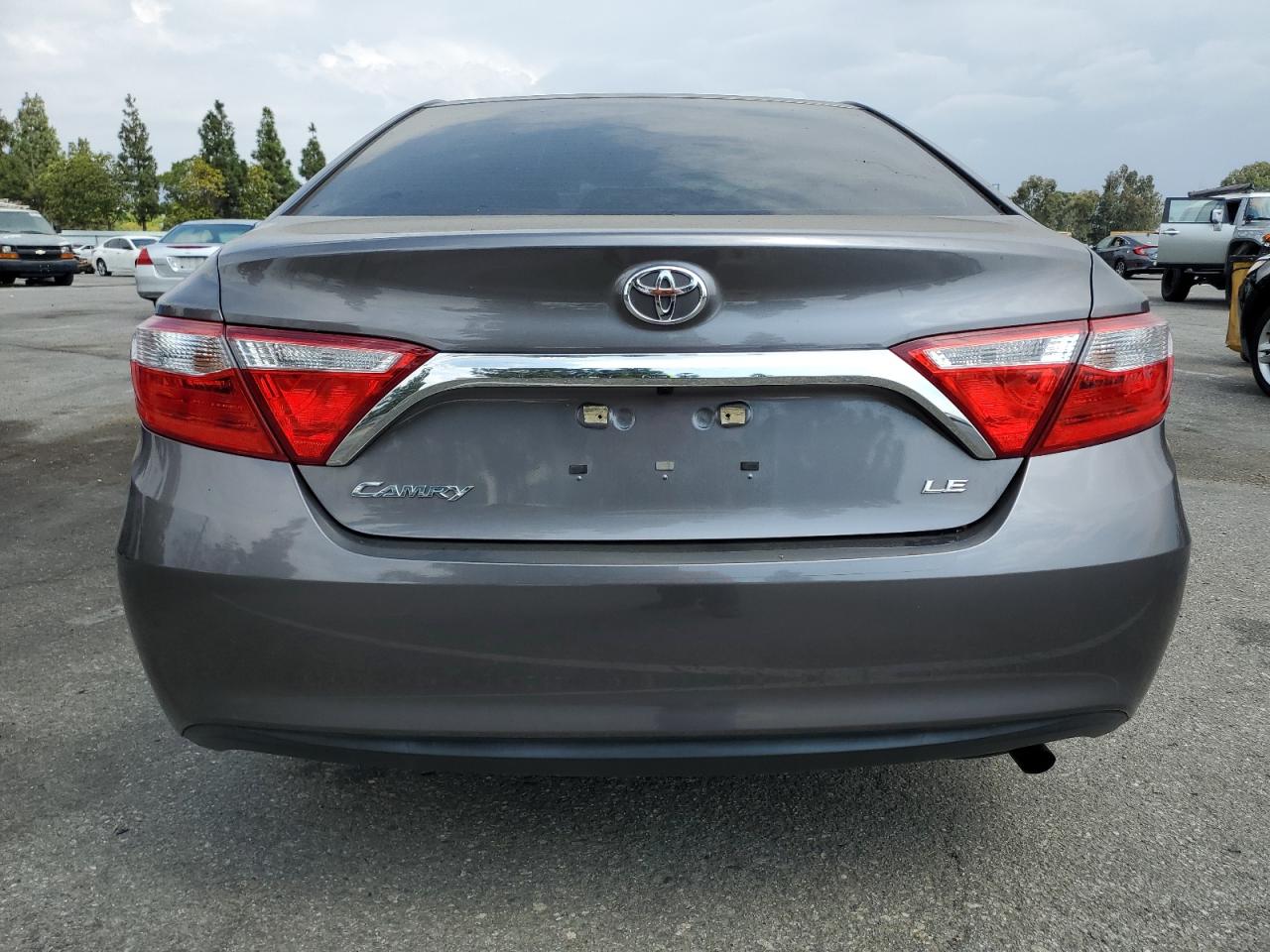 4T1BF1FK1FU082193 2015 Toyota Camry Le