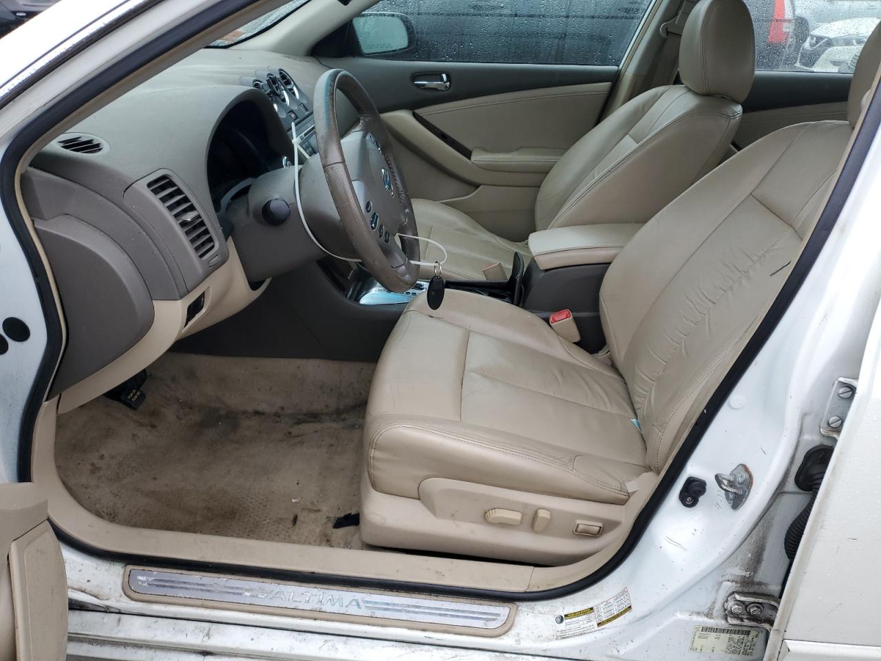 2011 Nissan Altima - Image 7