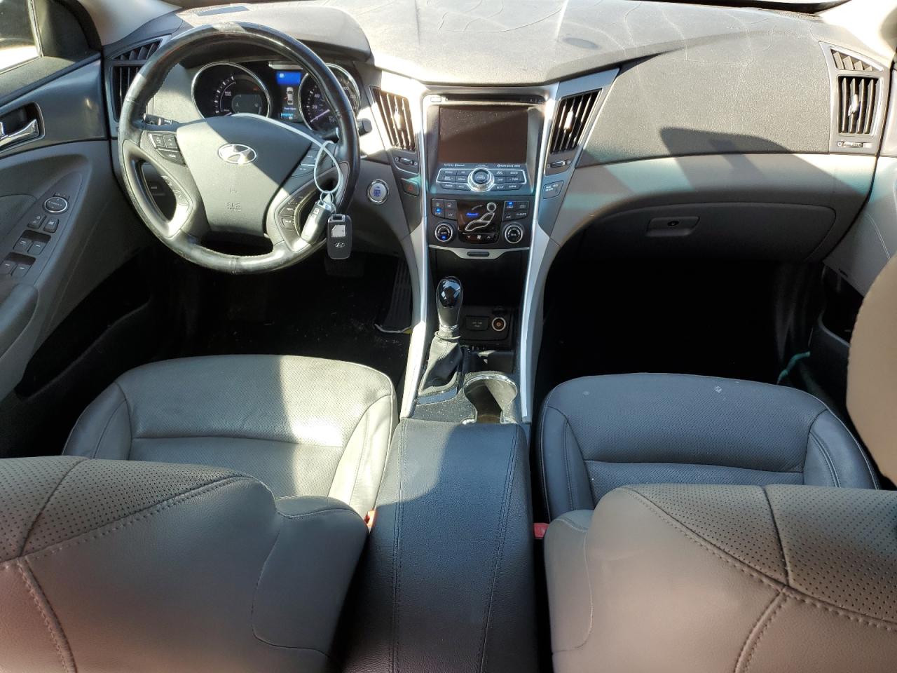 KMHEC4A43FA136742 2015 Hyundai Sonata Hybrid