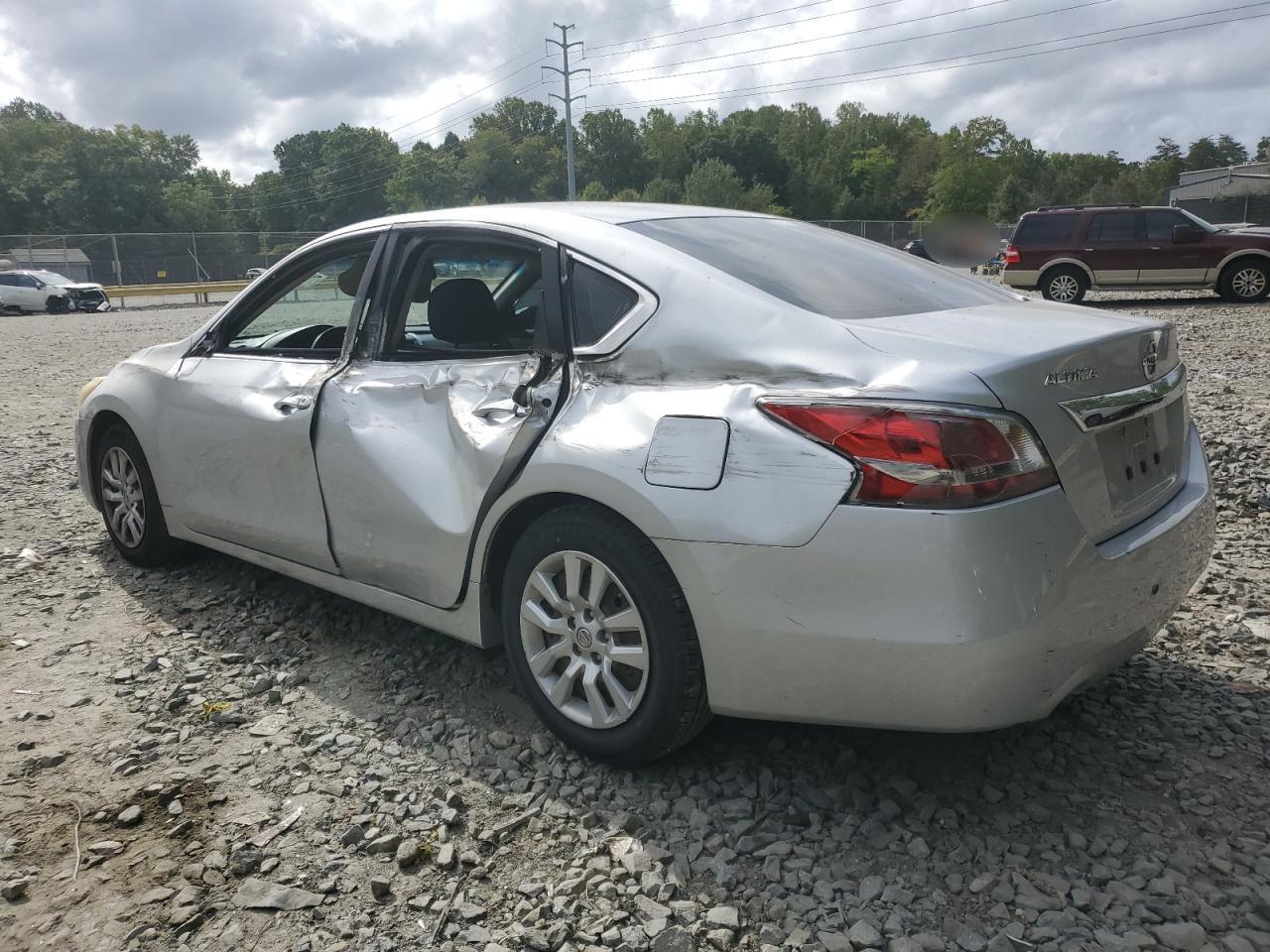 1N4AL3AP6FC274325 2015 NISSAN ALTIMA - Image 2