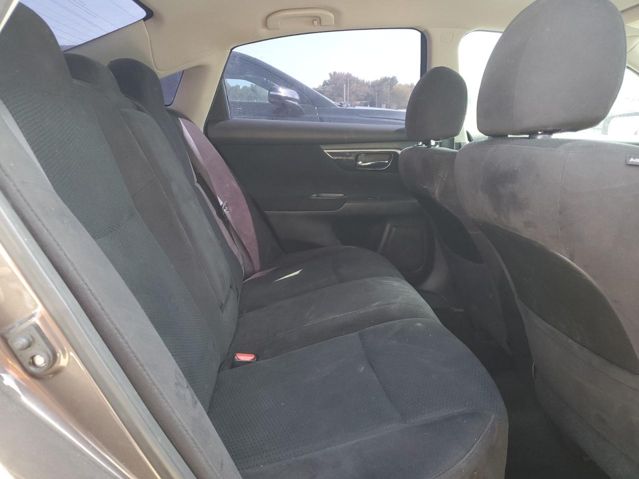 2014 Nissan Altima - Image 10