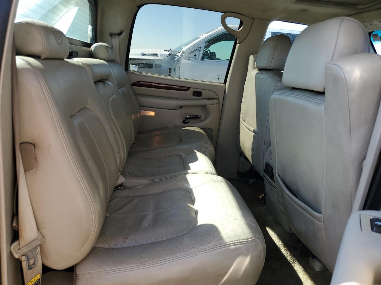 3GYEK63N02G360758 2002 Cadillac Escalade Ext