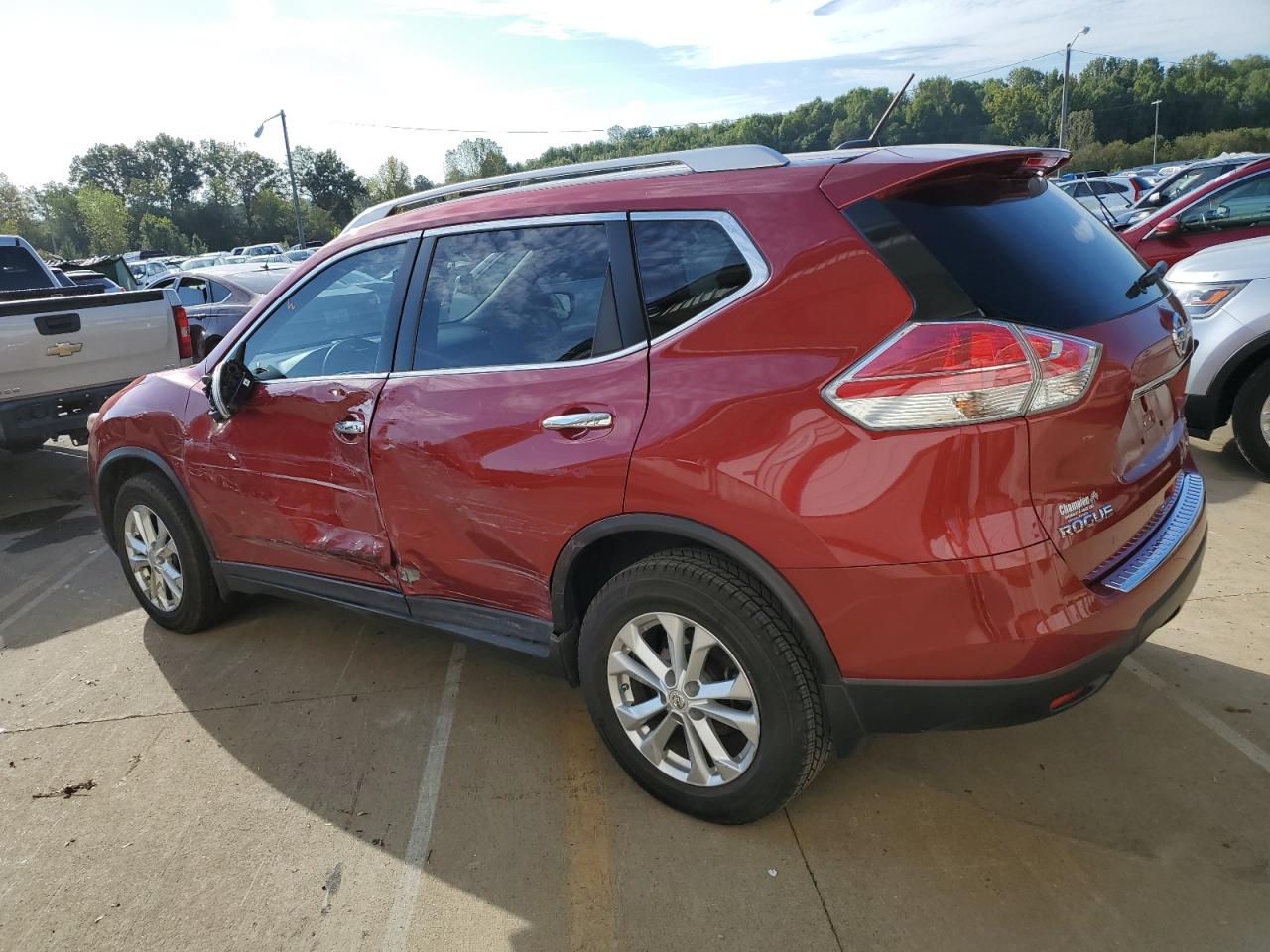 KNMAT2MT5GP638144 2016 NISSAN ROGUE - Image 2