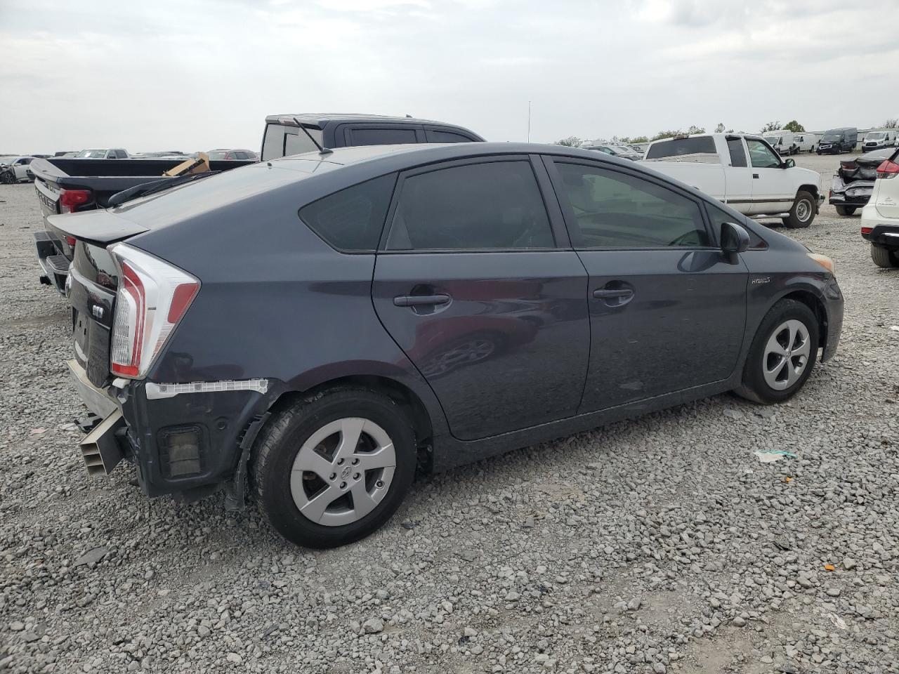 VIN JTDKN3DU2D1623788 2013 TOYOTA PRIUS no.3