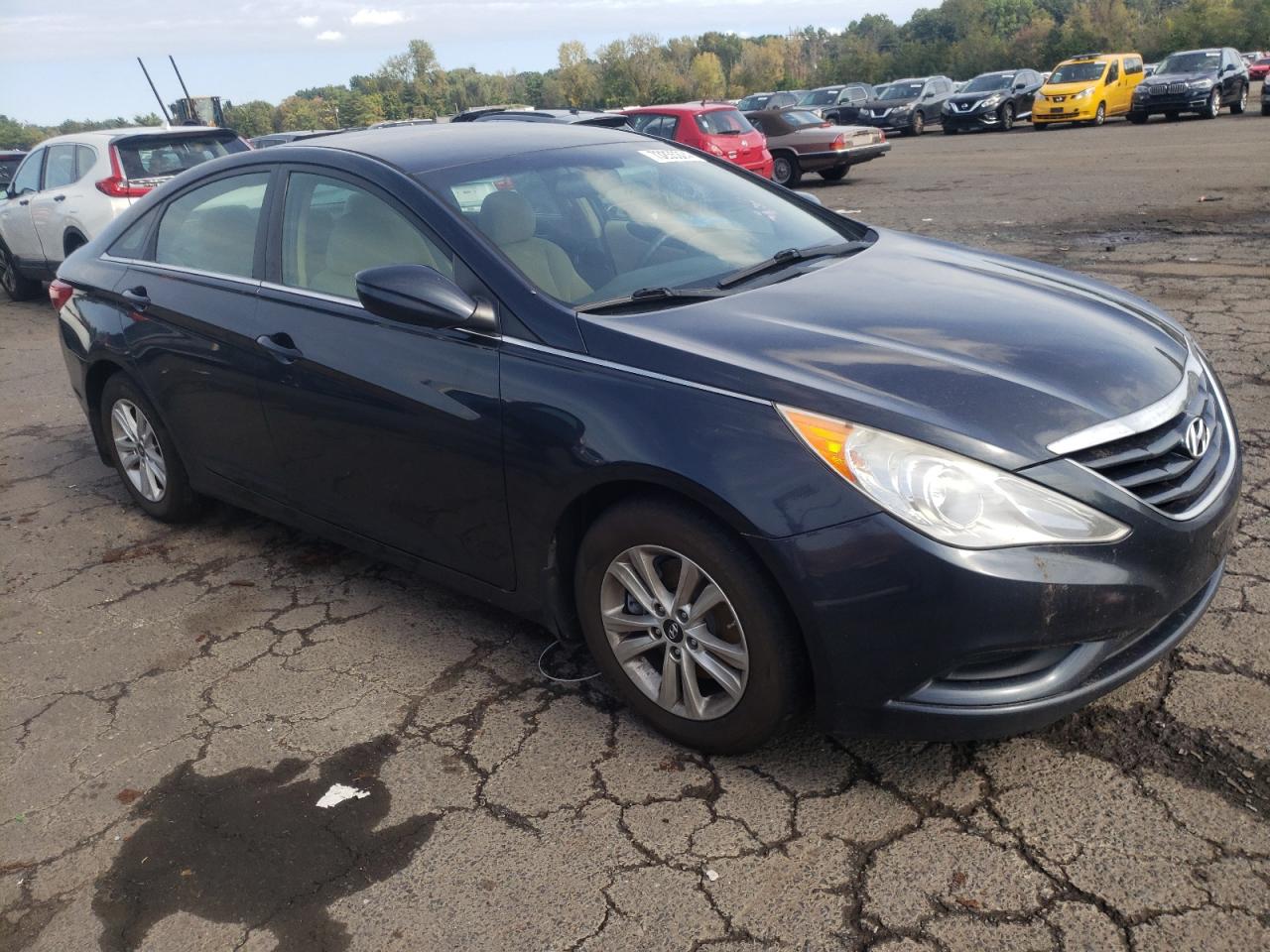 2012 Hyundai Sonata - Image 4
