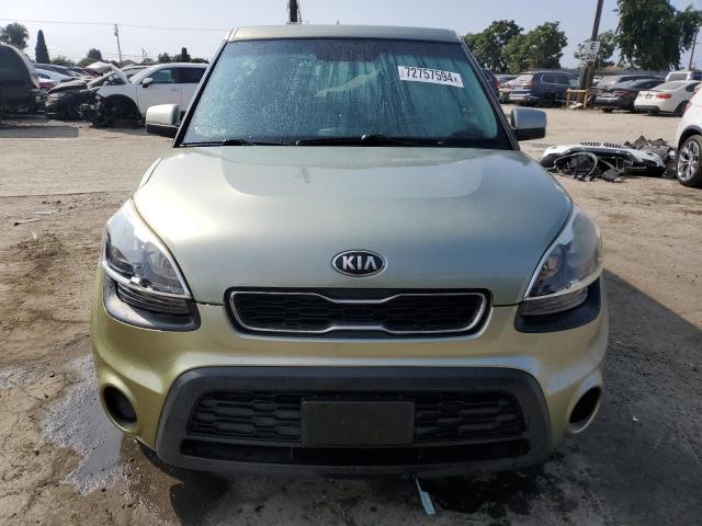  KIA SOUL 2013 Зеленый